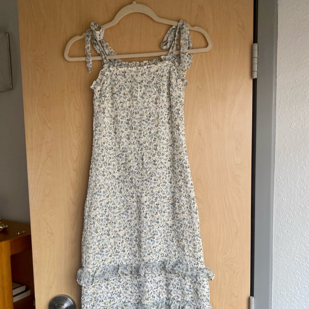 Abercrombie & Fitch Smocked Midi Dress